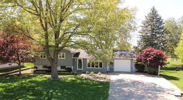 Photo of 1009 W 4th St, Pella, IA 50219