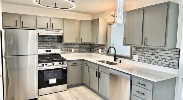 Photo of 5403 SW 9th St, Des Moines, IA 50315