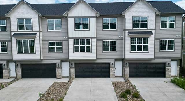 Photo of 4476 154th St, Urbandale, IA 50323