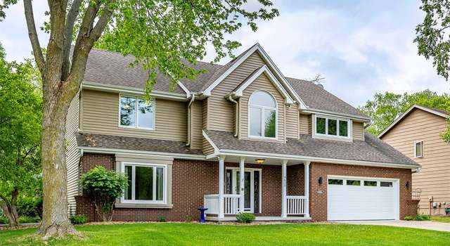 Photo of 4630 Stonebridge Rd, West Des Moines, IA 50265
