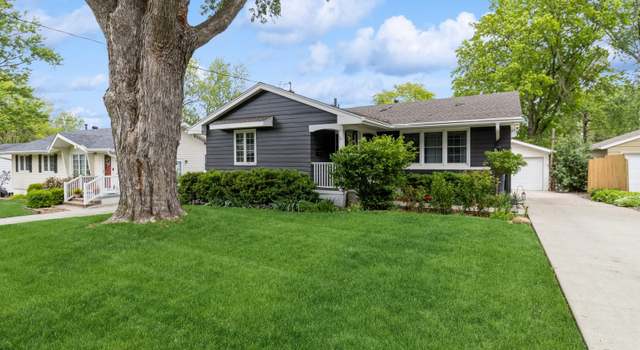Photo of 609 31st St, West Des Moines, IA 50265