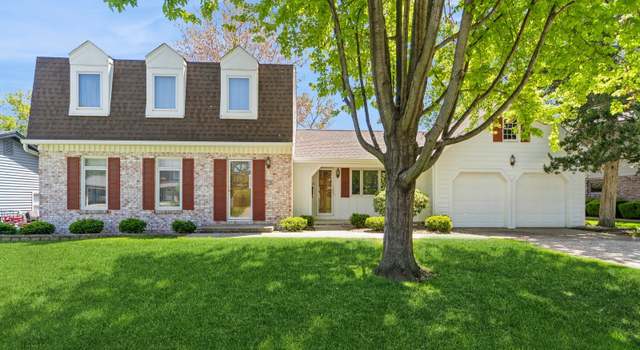 Photo of 2016 Crown Flair Dr, West Des Moines, IA 50265
