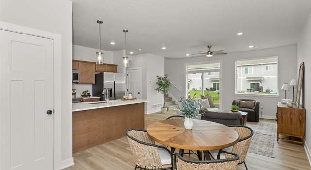Photo of 806 Campusside Pl, Norwalk, IA 50211