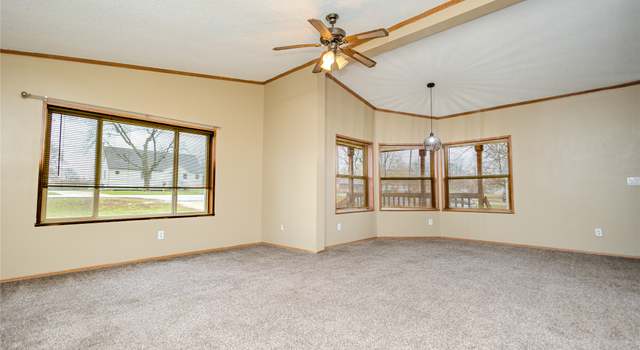 Photo of 4084 NE 44th Dr, Des Moines, IA 50317