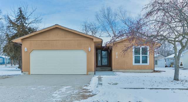 Photo of 218 S River St, Cambridge, IA 50046