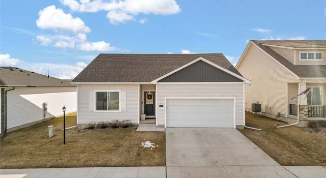 Photo of 6637 NE 12th Ct, Des Moines, IA 50313