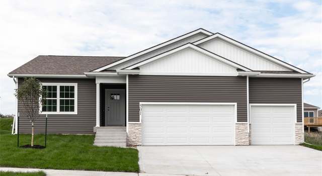 Photo of 501 Coyote St, Mitchellville, IA 50169