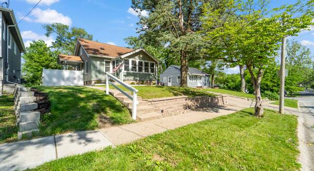 Photo of 1516 57th Pl, Des Moines, IA 50311