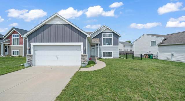 Photo of 704 36th St SW, Bondurant, IA 50035