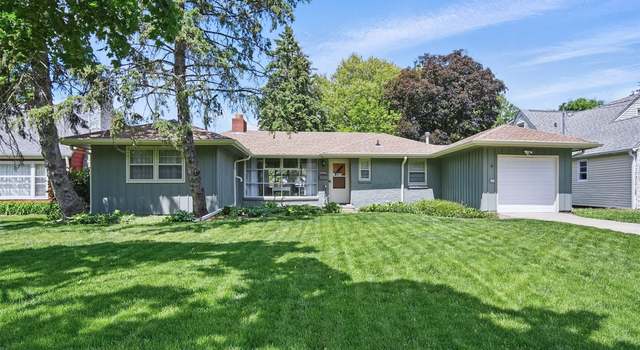 Photo of 1403 Linden Ln, Des Moines, IA 50315
