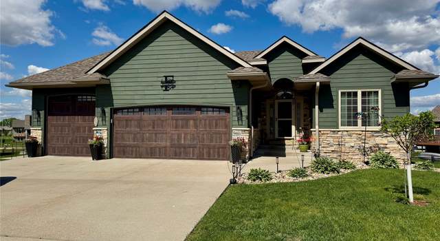 Photo of 1008 Pine Brooke Ct, Clear Lake, IA 50428