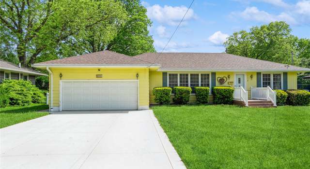 Photo of 7218 El Rancho Ave, Windsor Heights, IA 50324