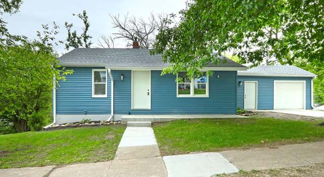 Photo of 314 E Front St, Colfax, IA 50054
