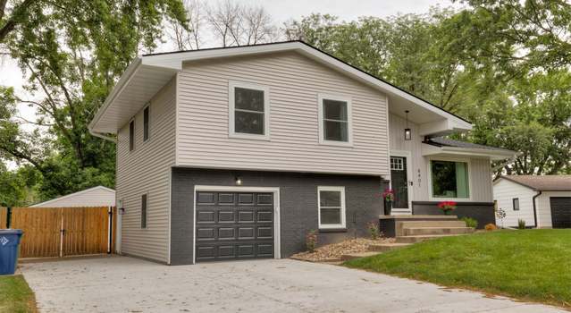 Photo of 8401 Airline Ave, Urbandale, IA 50322