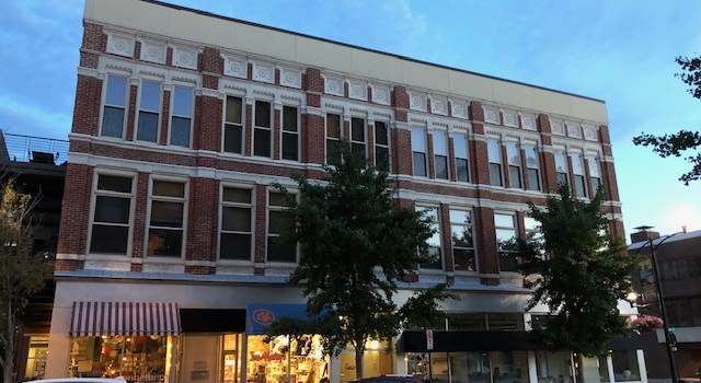 Photo of 507 E Locust St #301, Des Moines, IA 50309