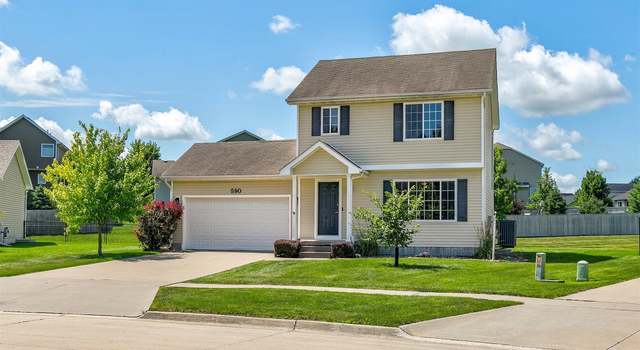 Photo of 590 SE Ashton Ct, Waukee, IA 50263