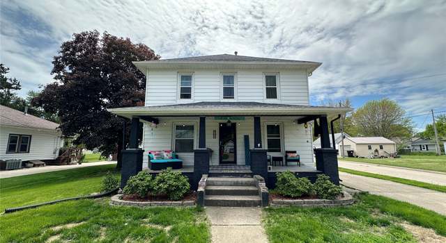 Photo of 502 E Douglas St, Knoxville, IA 50138