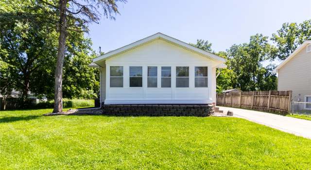 Photo of 3819 E 32nd St, Des Moines, IA 50317