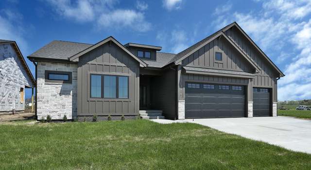 Photo of 9437 NW 82nd Ave, Johnston, IA 50131