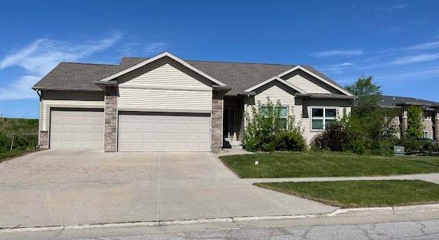Photo of 3003 Red Fox Rd, Ames, IA 50014