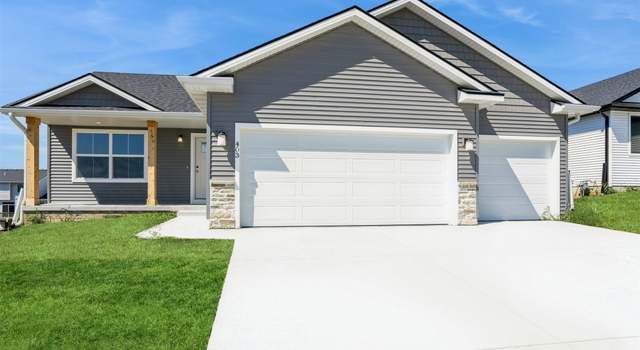 Photo of 403 N 19th St, Indianola, IA 50125