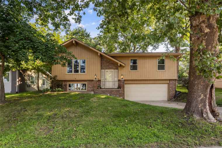 Photo of 3312 Kinsey Ave Des Moines, IA 50317