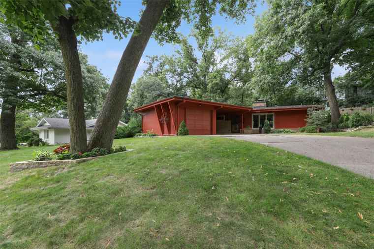 Photo of 3908 Muskogee Ave Des Moines, IA 50312