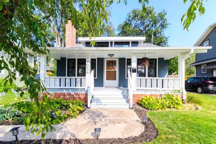 Photo of 633 48th St Des Moines, IA 50312
