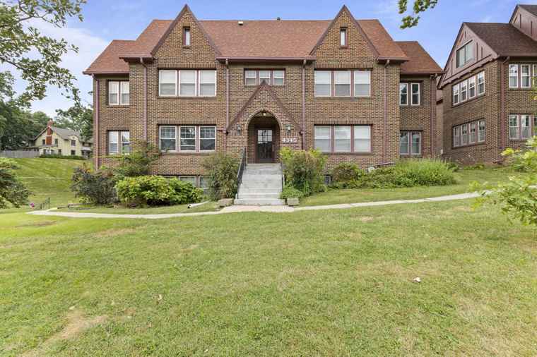 Photo of 4345 Grand Ave #1 Des Moines, IA 50312