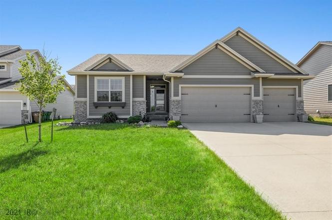 1700 NE Silkwood Ct, Grimes, IA 50111 | MLS# 632226 | Redfin