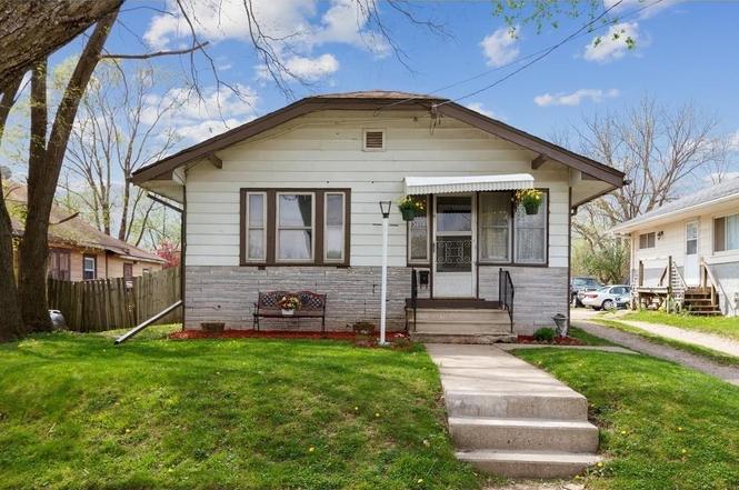 3118 Oxford St, Des Moines, IA 50313 | MLS# 603863 | Redfin