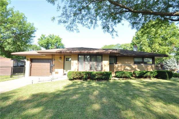 4110 30th St Des Moines Ia 50310 3 Beds 1 75 Baths