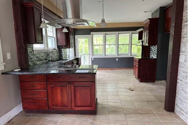 2111 N Court St Ottumwa IA 52501 MLS# 694550 Redfin 2111 N Court St Ottumwa IA 52501 MLS# 694550 Redfin