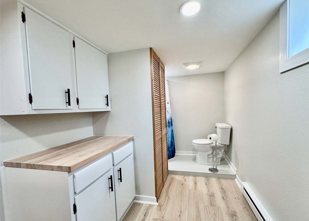 321 East St, Kellogg, IA 50135