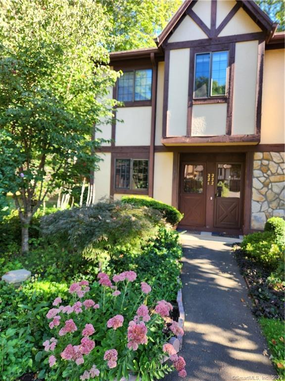 221 Foxwood Ln 221, Milford, CT 06461 MLS 170597173 Redfin