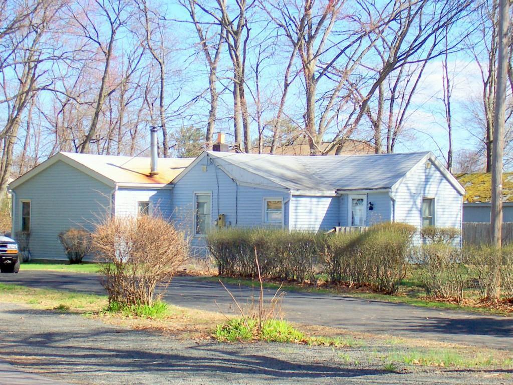 66 Russell Ave Plainville Ct