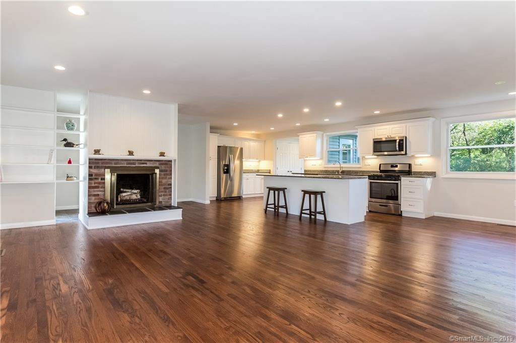 32 Laurie Ln, Guilford, CT 06437 | MLS# 170136303 | Redfin