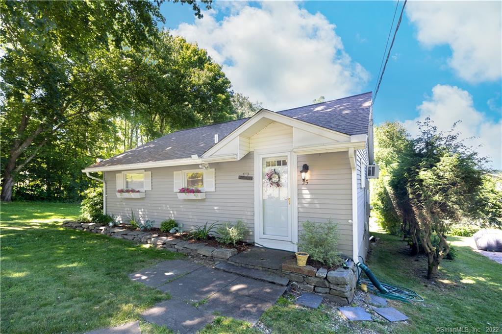 Image of 3 Overlook Drive East Haddam CT side view