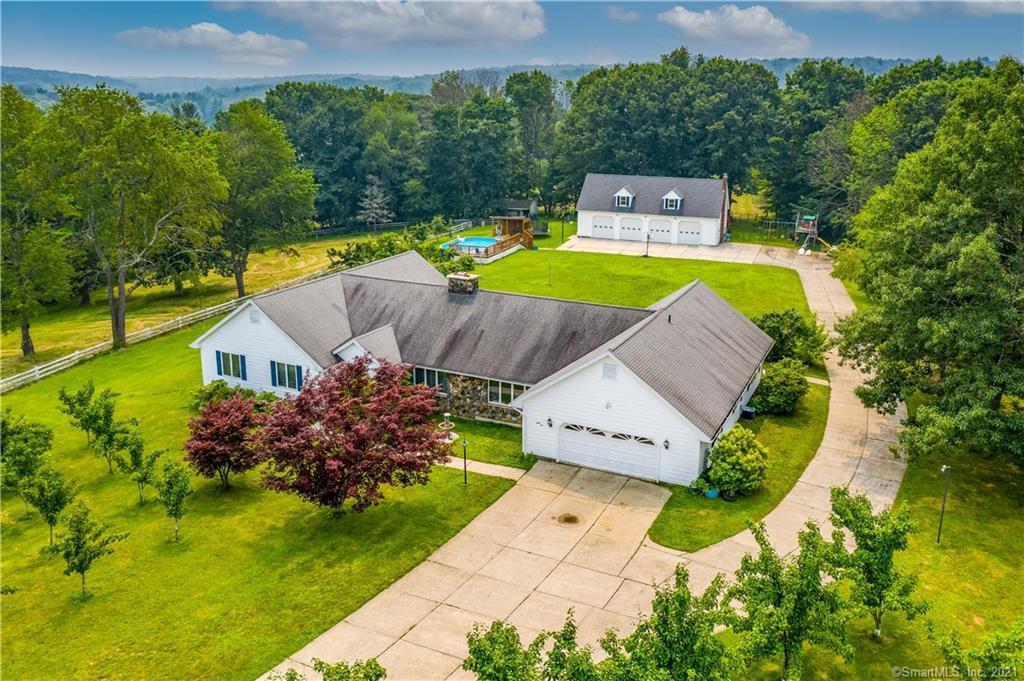 45 Sean Meadow Dr Morris CT 06763 MLS 170422541 Redfin