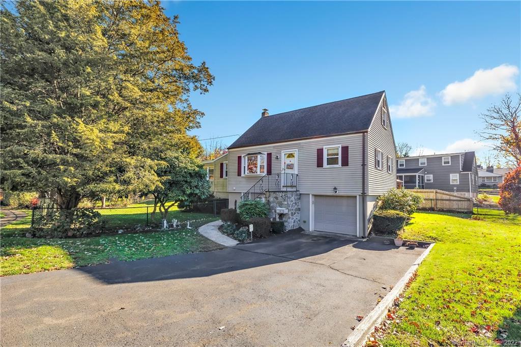 2 Tower Dr, Norwalk, CT 06850 | MLS# 170537812 | Redfin