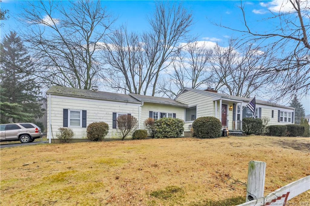 Redfin Trumbull Ct