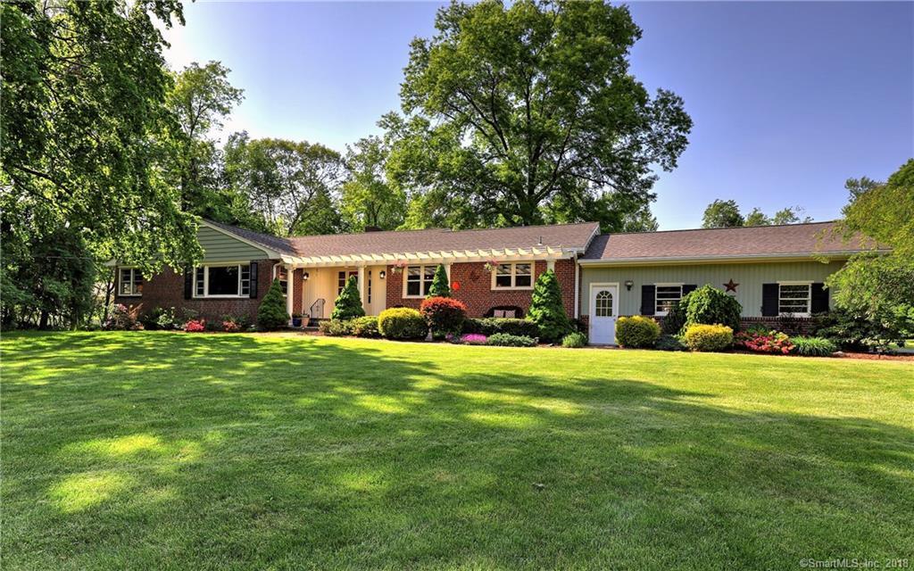 25 Brightwood Dr, Woodbridge, CT 06525 MLS 170089914 Redfin