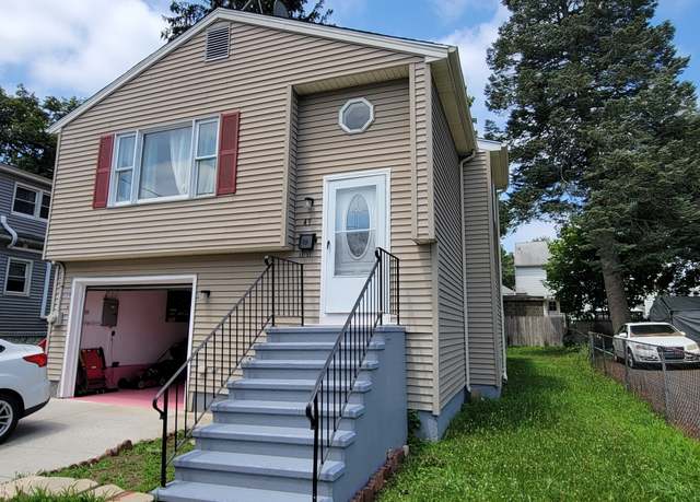 Property at 49 Beverly Ave, Waterbury, CT 06704, 3 beds, 1.5 baths