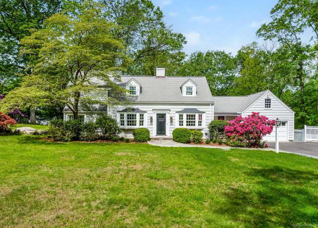 Property at 7 Circle Rd, Darien, CT 06820, 4 beds, 3.5 baths