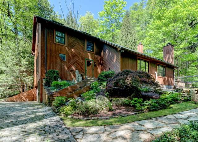 Property at 49 Knife Shop Rd, Litchfield, CT 06778, 3 beds, 2.5 baths