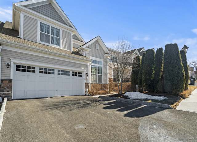 Property at 104 Great Hill Dr #104, Bethel, CT 06801, 3 beds, 3.5 baths
