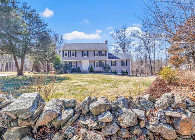 Property at 62 Birdseye Rd, Shelton, CT 06484, 4 beds, 2.5 baths
