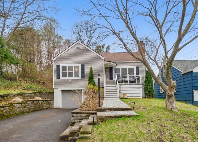Property at 120 Louvain St, Fairfield, CT 06825, 3 beds, 2 baths