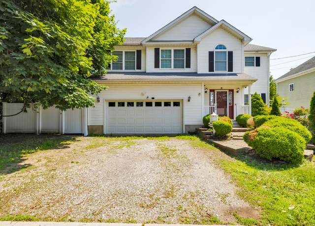 Property at 240 Highland Ave, Stratford, CT 06614, 5 beds, 3.5 baths