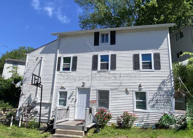Property at 33 Oak St, Derby, CT 06418, 5 beds, 1 bath